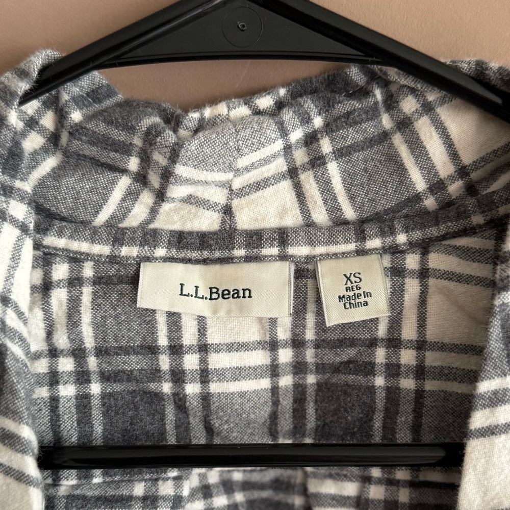 L.L. Bean Regular Flannel Open Front Cardigan - Picture 3 of 10